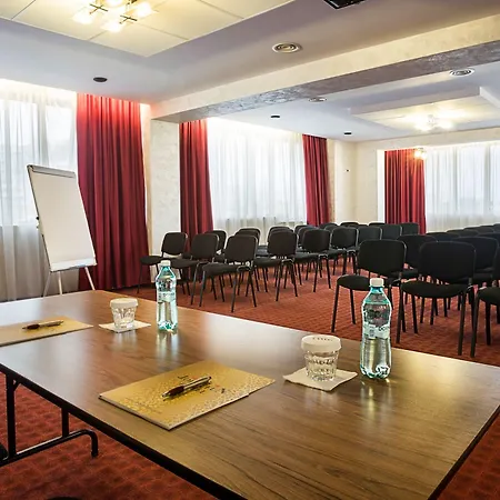 Hotell Inter Business 4*