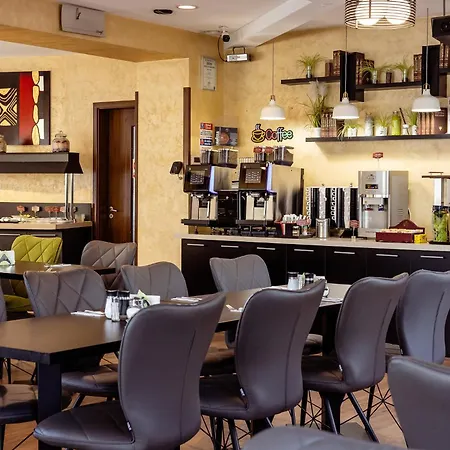 Inter Business Hotel 4*