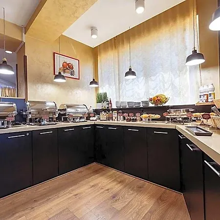 Inter Business Hotell 4*