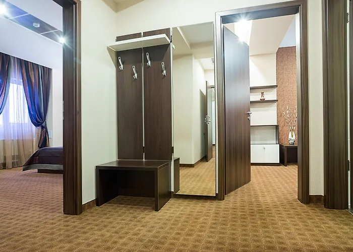 Inter Business Hotel 4*