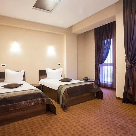 ホテル Inter Business 4*