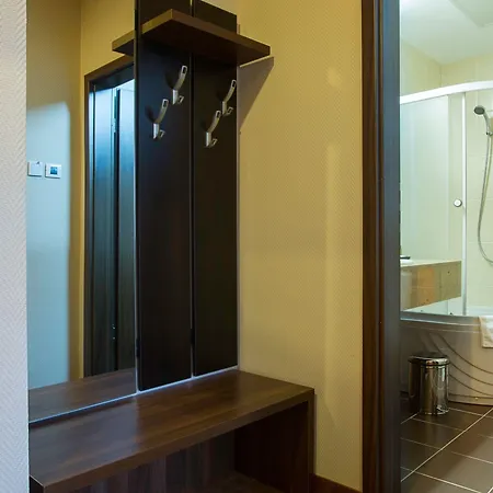 Inter Business Hotel 4*